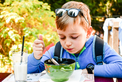 student eating